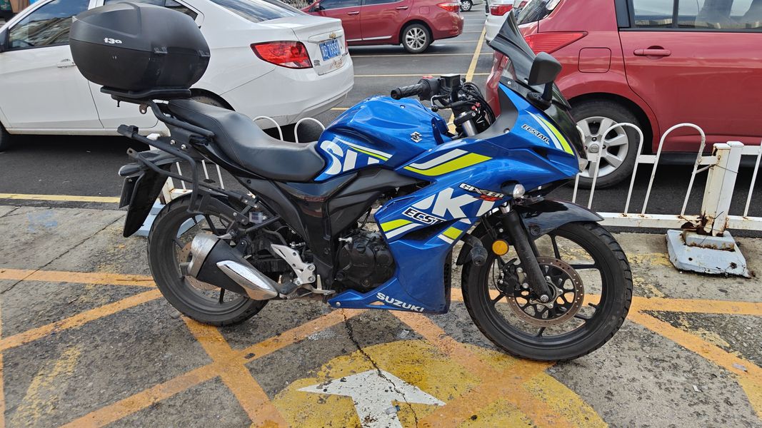 二手济南铃木极客飒 Gixxer 155