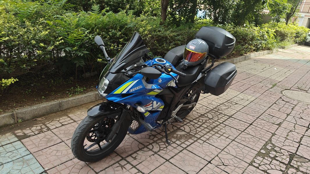 二手济南铃木极客飒 Gixxer 155
