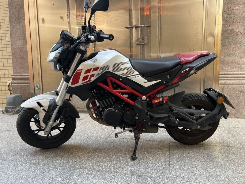 二手贝纳利小暴龙TNT125