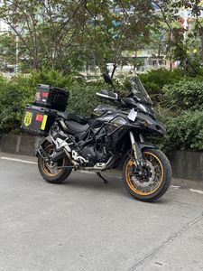 二手贝纳利金鹏 TRK502