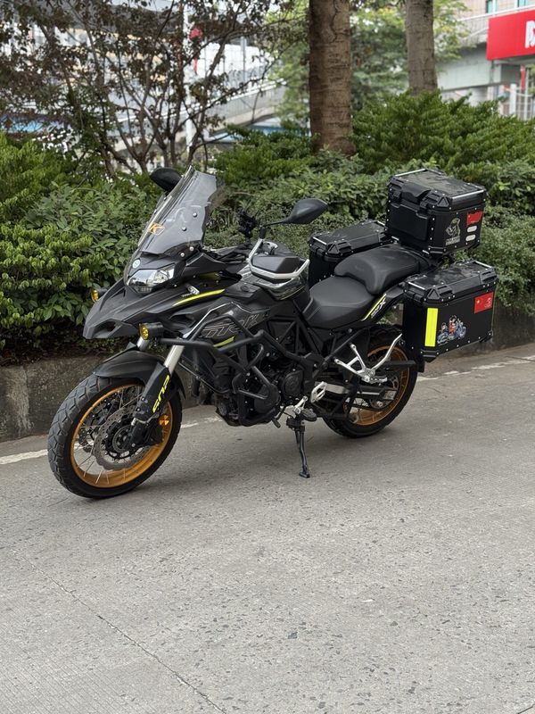 二手贝纳利金鹏 TRK502