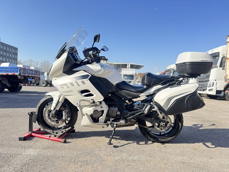 二手贝纳利600GC