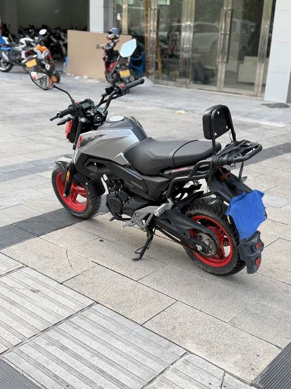 二手春风ST狒狒