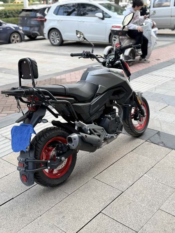 二手春风ST狒狒