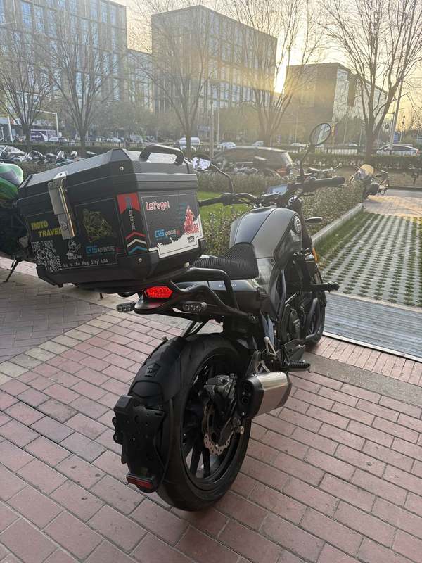 二手贝纳利幼狮 Leoncino 250