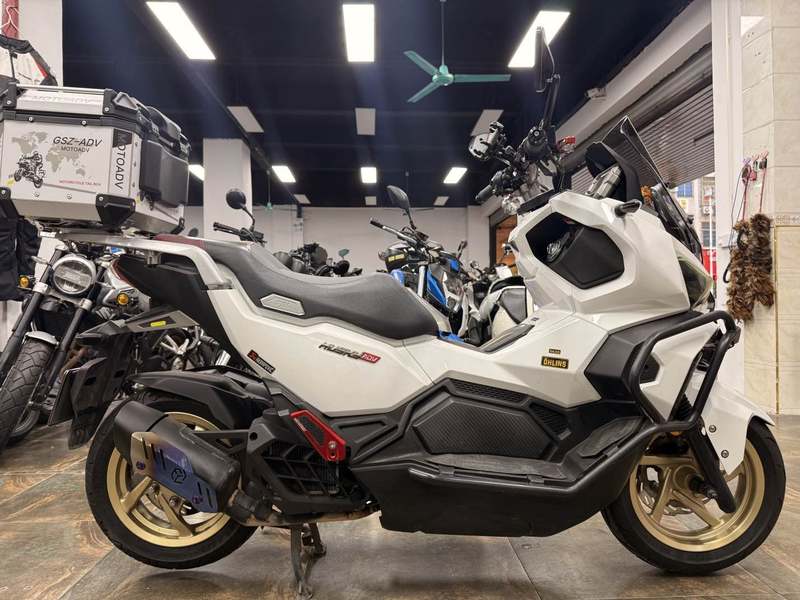 二手三阳哈士奇 Husky ADV150