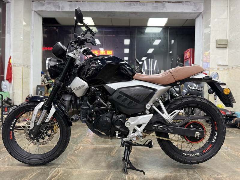 二手五羊本田鸷道 CB190SS