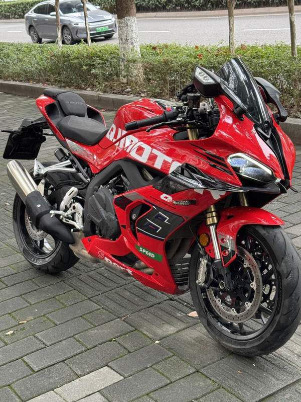 二手QJMOTOR赛800