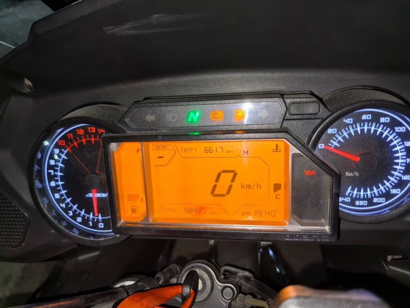 二手贝纳利600GC