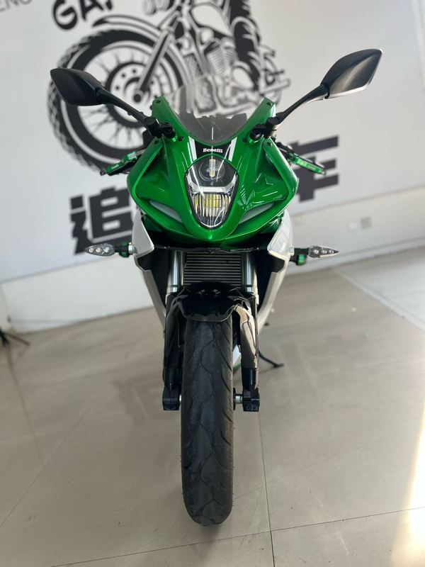 二手贝纳利龙卷风 Tornado 252R