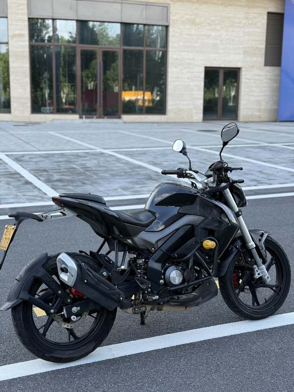 二手贝纳利小迅龙 BN150S