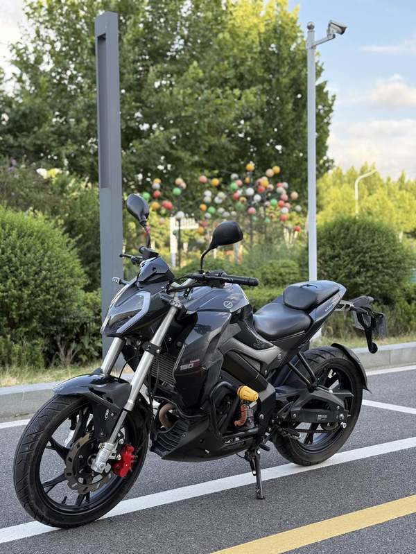 二手贝纳利小迅龙 BN150S