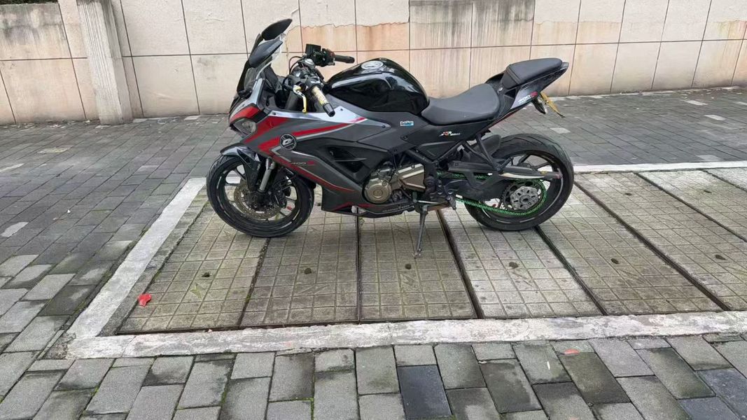 二手QJMOTOR赛400