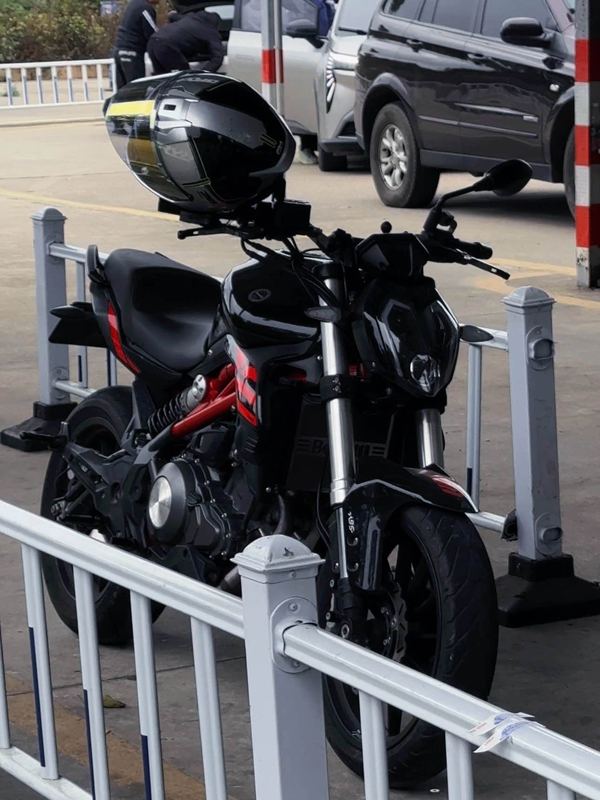 二手贝纳利蓝宝龙 BN302S