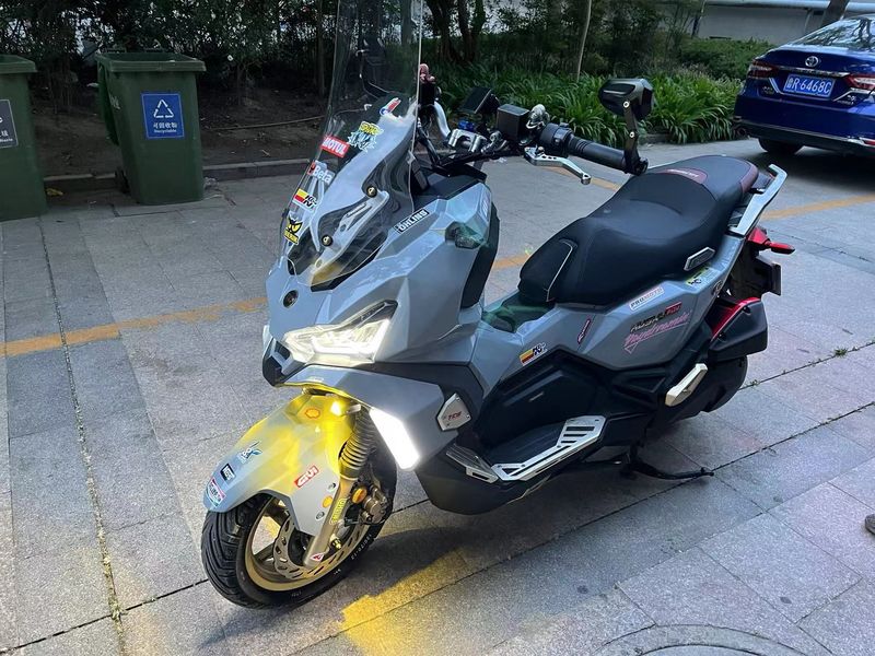 二手三阳哈士奇 Husky ADV150