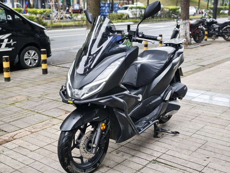 二手五羊本田PCX