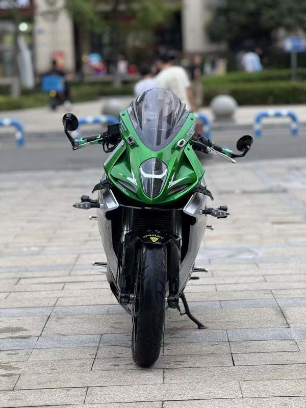 二手贝纳利龙卷风 Tornado 252R