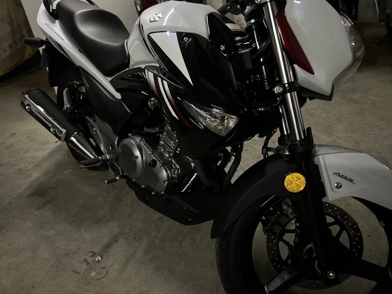 二手豪爵铃木骊驰 GW250