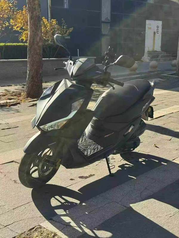 二手五羊本田NX125