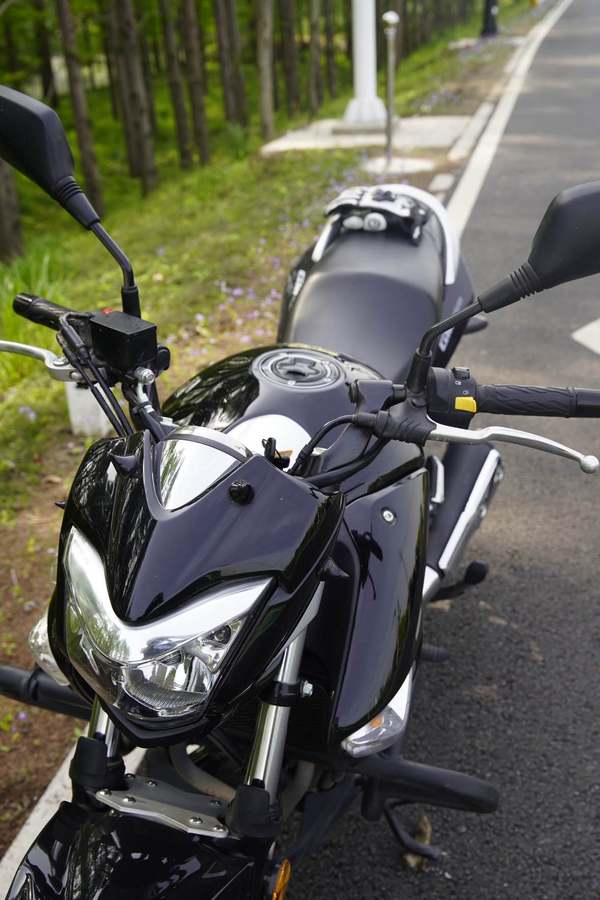 二手豪爵铃木骊驰 GW250