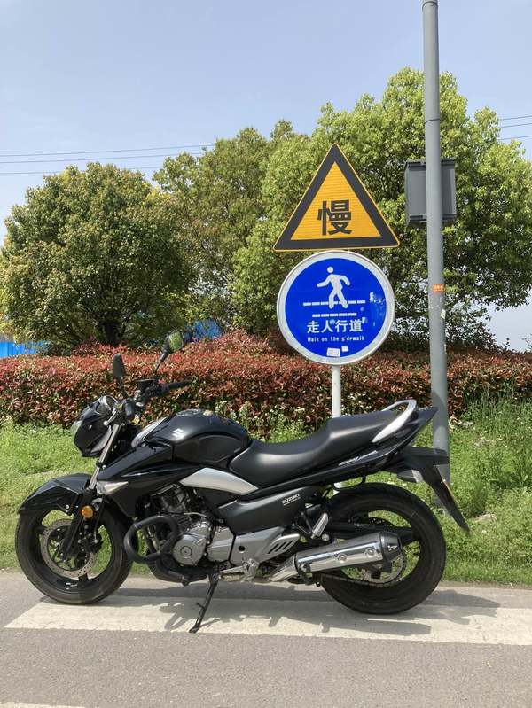 二手豪爵铃木骊驰 GW250