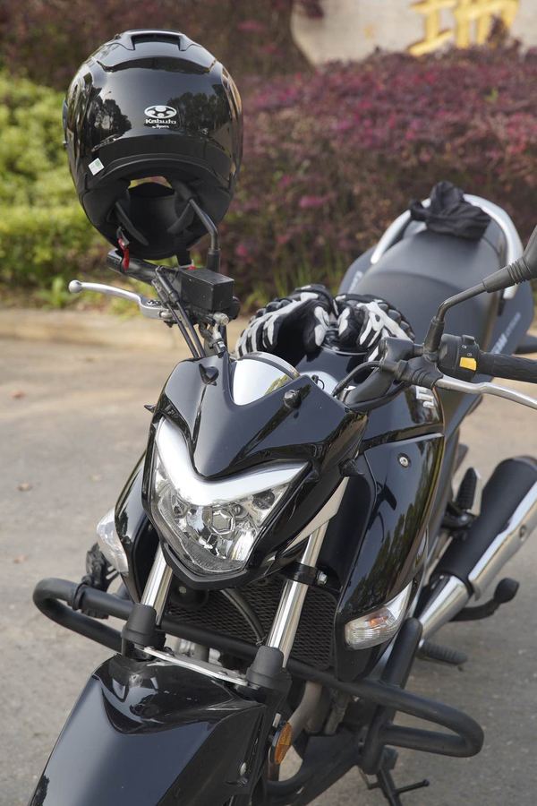 二手豪爵铃木骊驰 GW250