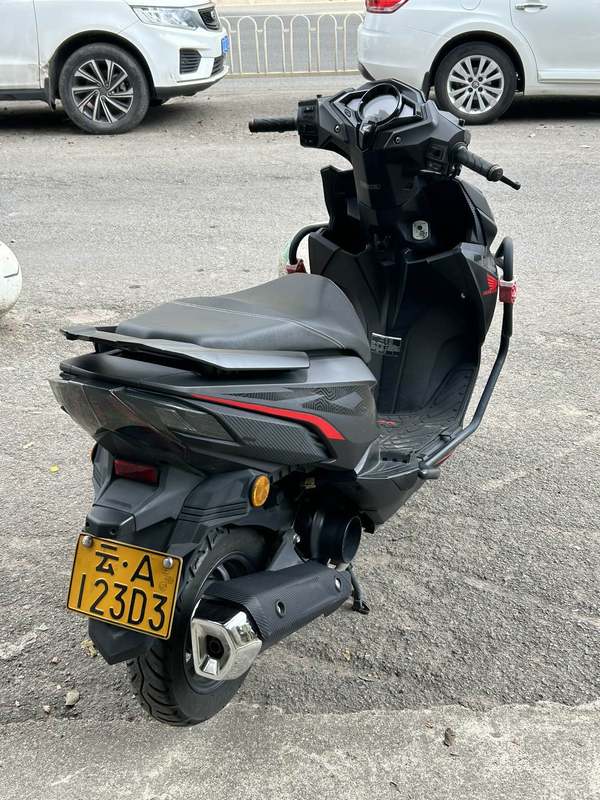 二手新大洲本田裂行 RX125Fi