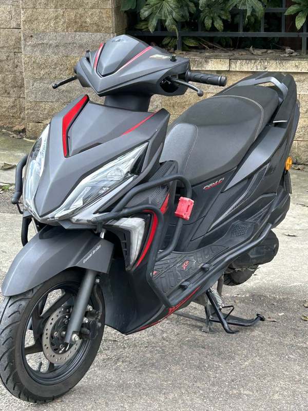 二手新大洲本田裂行 RX125Fi