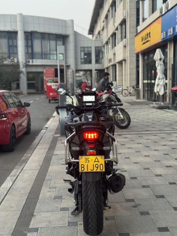 二手本田NT1100
