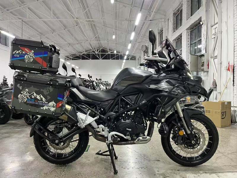 二手贝纳利金鹏 TRK502