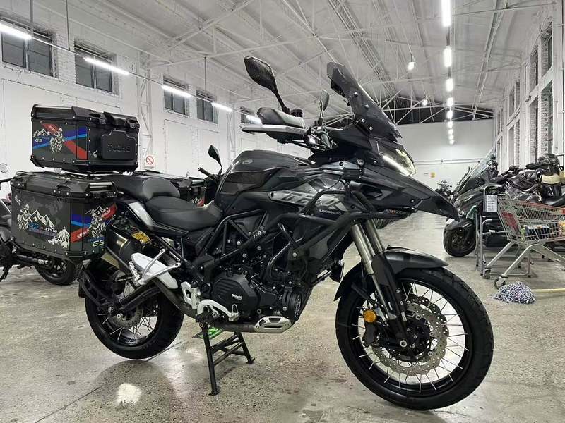 二手贝纳利金鹏 TRK502