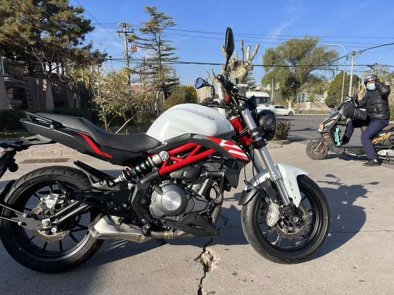 二手贝纳利蓝宝龙 BN302S