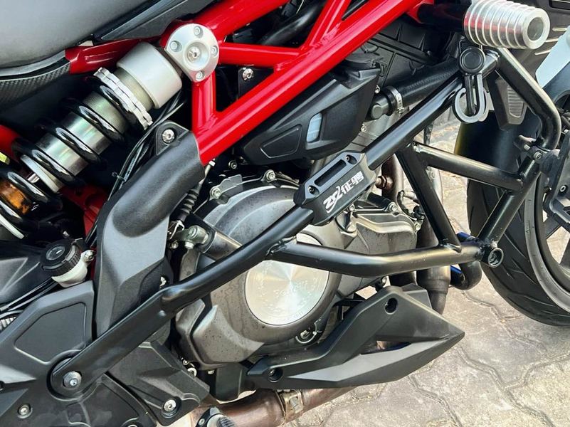 二手贝纳利蓝宝龙 BN302S