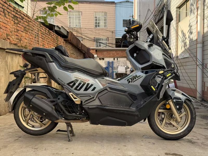 二手三阳哈士奇 Husky ADV150