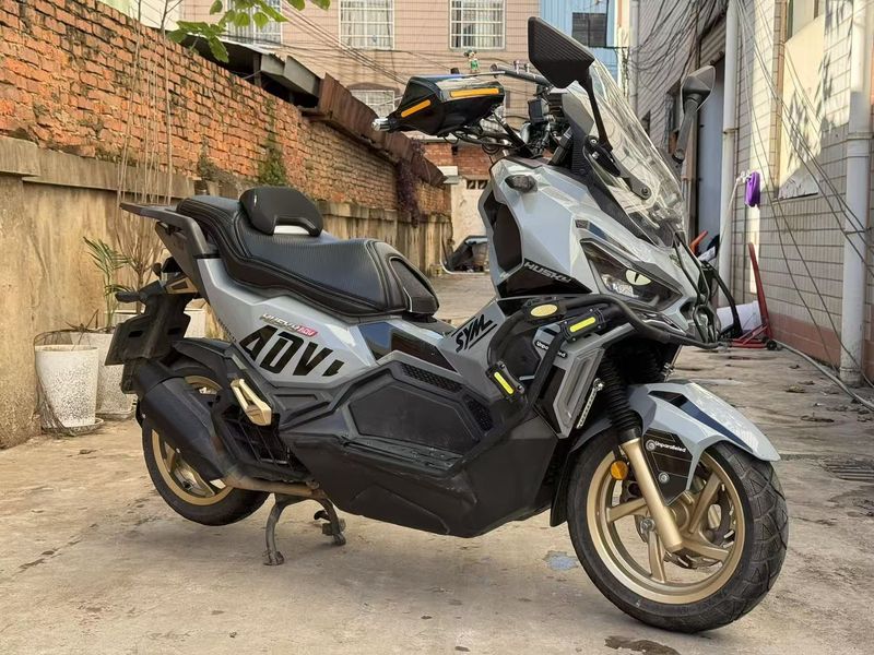 二手三阳哈士奇 Husky ADV150