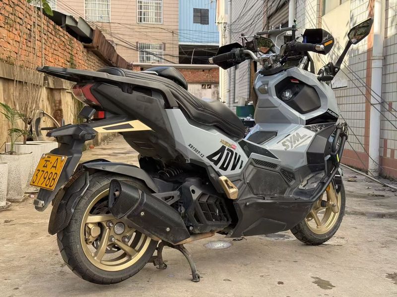 二手三阳哈士奇 Husky ADV150