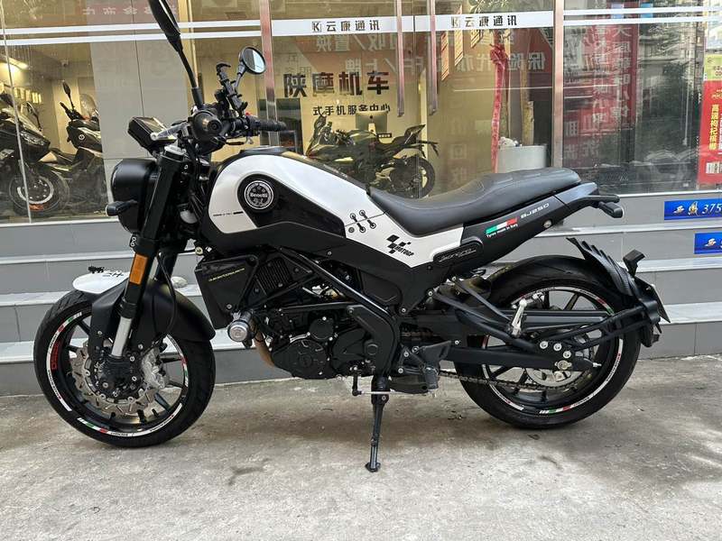 二手贝纳利幼狮 Leoncino 250