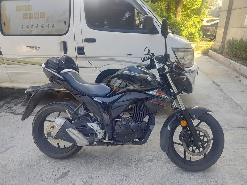 二手济南铃木极客飒 Gixxer 155 NK