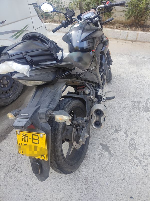 二手济南铃木极客飒 Gixxer 155 NK