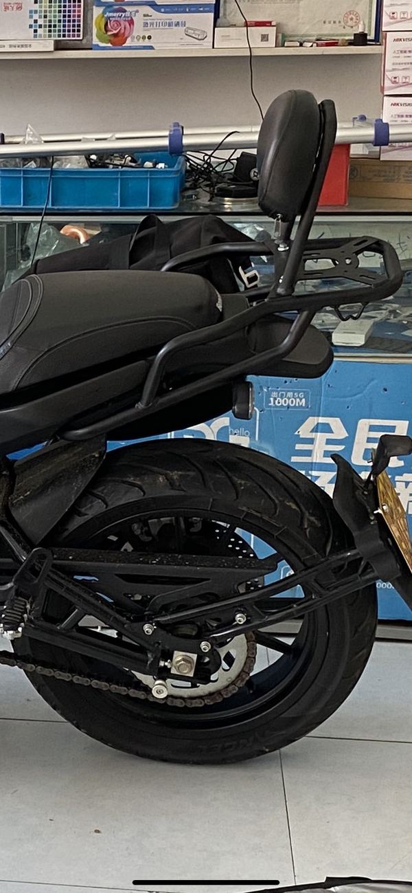 二手贝纳利幼狮 Leoncino 500