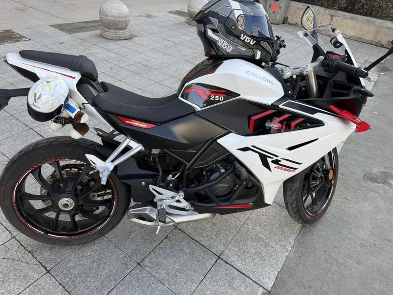 二手赛科龙RC250