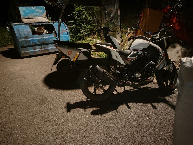 二手贝纳利小迅龙 BN150S