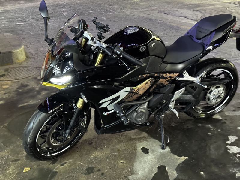 二手贝纳利龙卷风 Tornado 402R