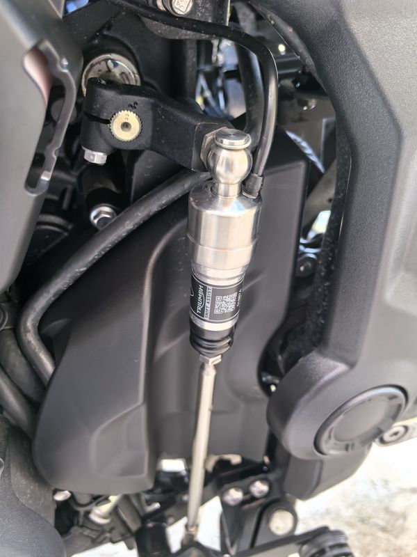 二手凯旋Trident 660