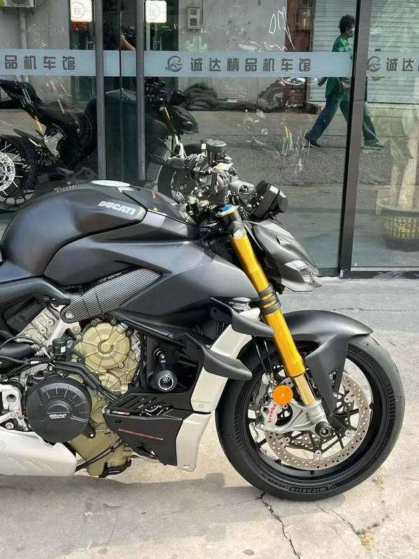 二手杜卡迪Street Fighter V4