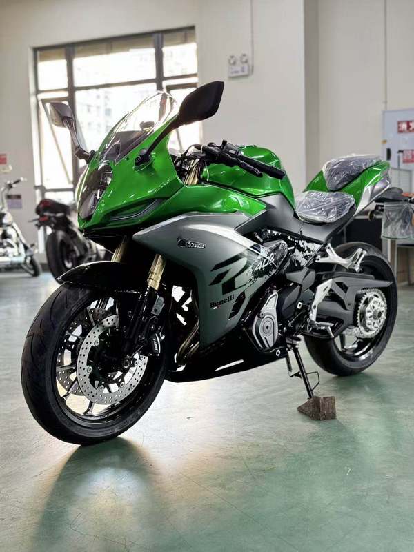 二手贝纳利龙卷风 Tornado 402R