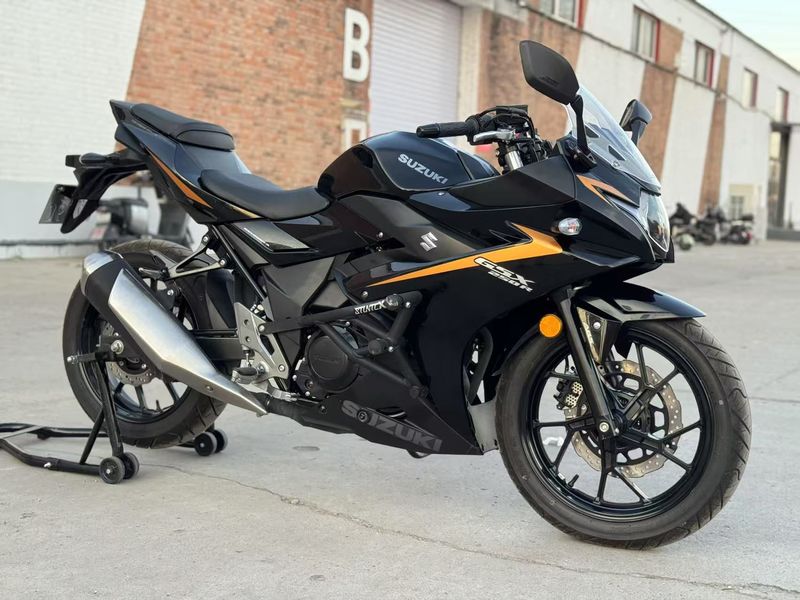 二手豪爵铃木GSX250R