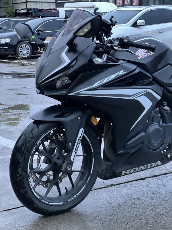 二手本田CBR400R
