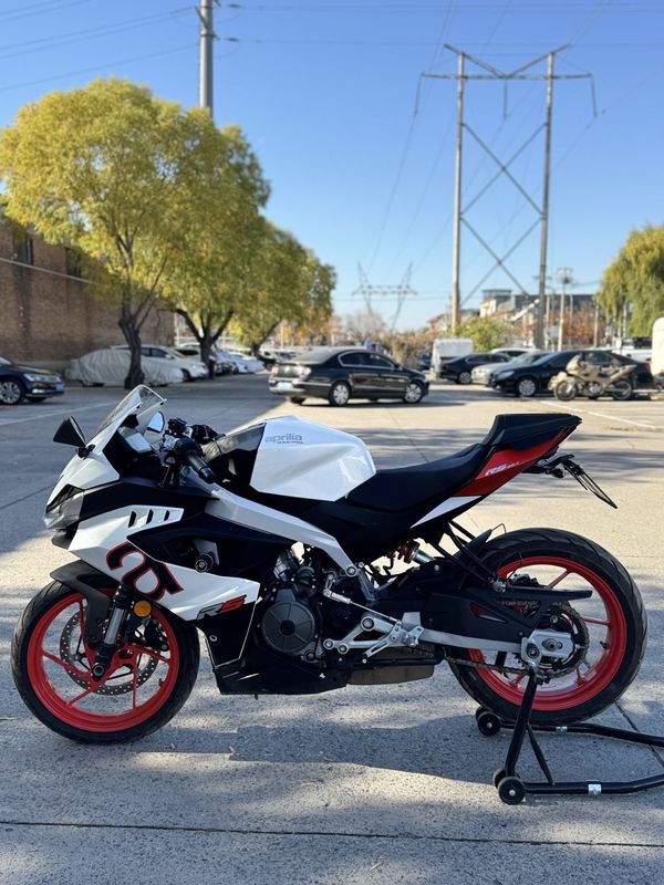 二手阿普利亚RS 457