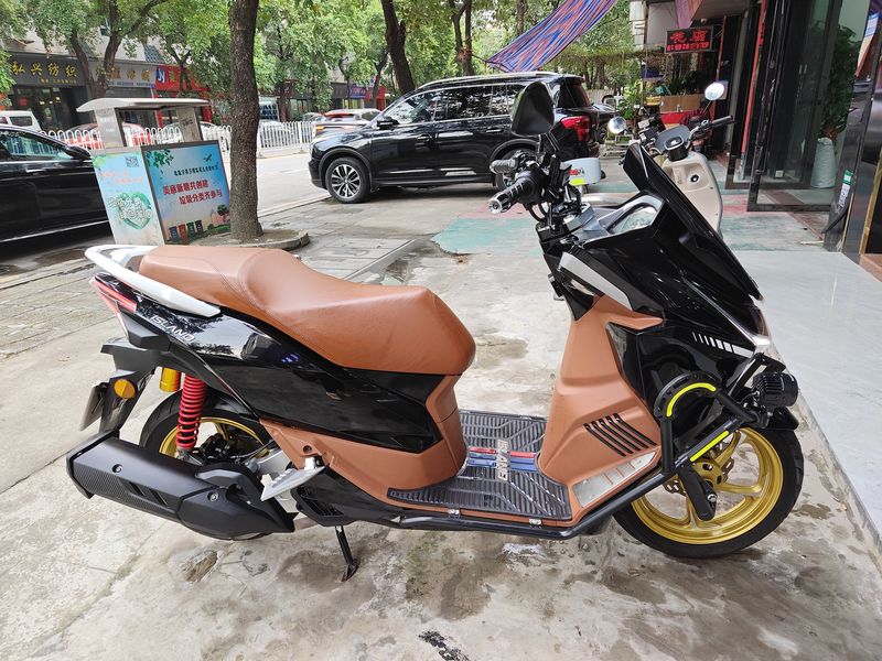 二手猎变闪电狗150